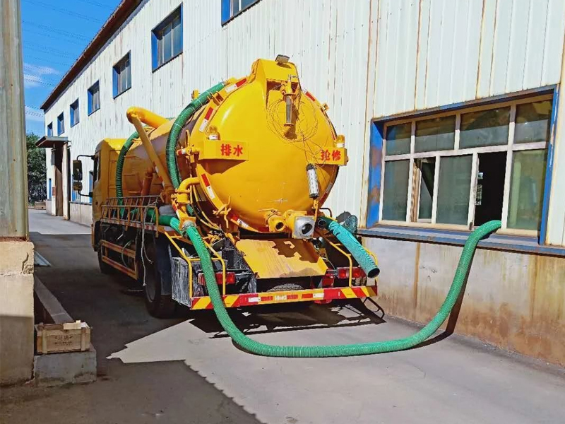 高楼门厂区化粪池清理